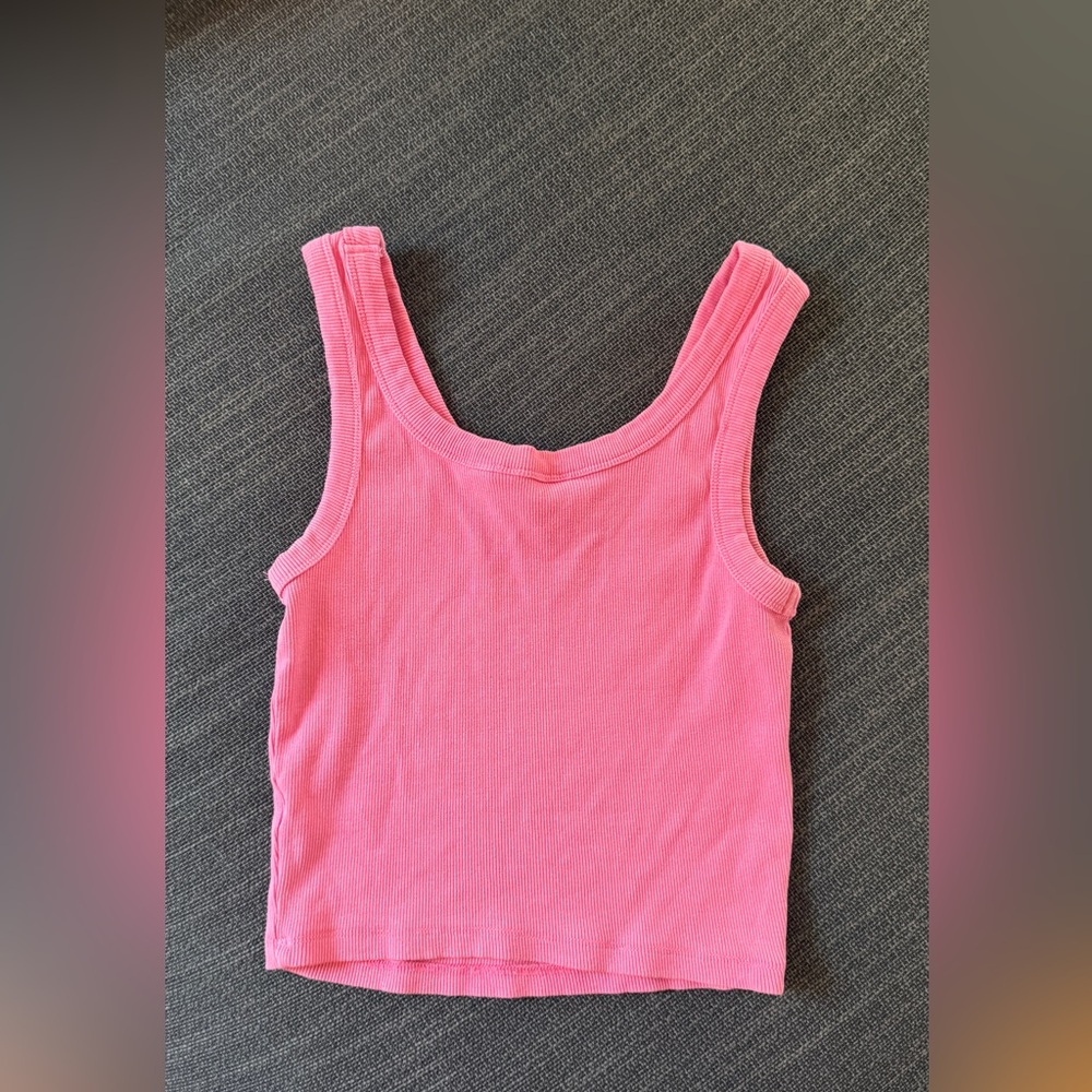 Pink Ribbed Tank Top size small - Picture 3 of 3